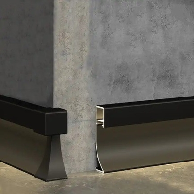 Επεξεργαστικό φινίρισμα αλουμινίου LED baseboard για προσαρμοσμένο τοίχο Skirting Board και το δάπεδο
