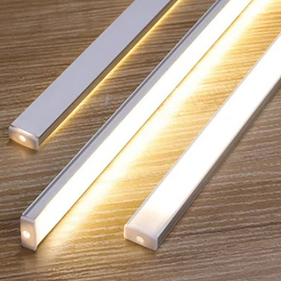 Επεξεργαστικό φινίρισμα αλουμινίου LED baseboard για προσαρμοσμένο τοίχο Skirting Board και το δάπεδο