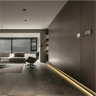 Σπρώξτε και τραβήξτε PVC Custom Modern Flooring Baseboard φωτιστικό προφίλ με φως LED