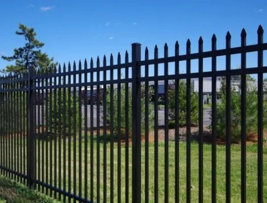 5.8-6.0M μήκος Προσαρμοσμένο 6063-T5 Powder Coating Αλουμινίου Φράχτης για το Ηνωμένο Βασίλειο