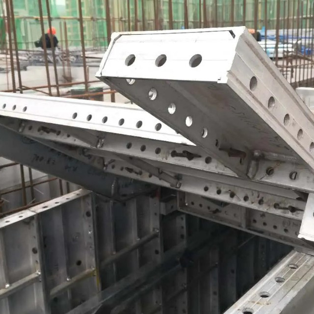 Προσαρμοσμένο χρώμα Shengxin 6000 σειράς Αλουμινίου φόρμα για τα σπίτια προφίλ έκτασης